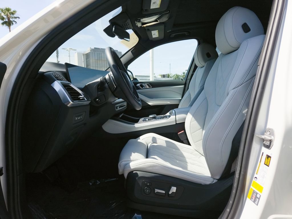 Used 2024 Alpine White BMW xDrive50e image 8