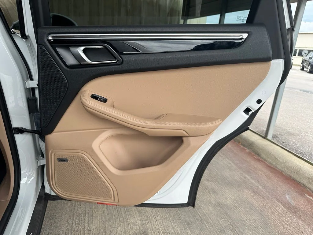 Used 2020  Porsche S image 35