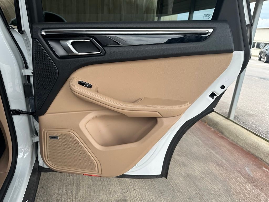 Used 2020  Porsche S image 35