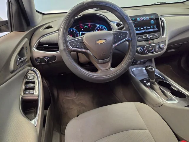 Used 2016 Silver Chevrolet LT image 13
