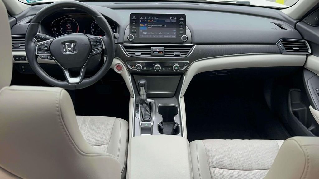 Used 2020 White Honda EX-L image 12