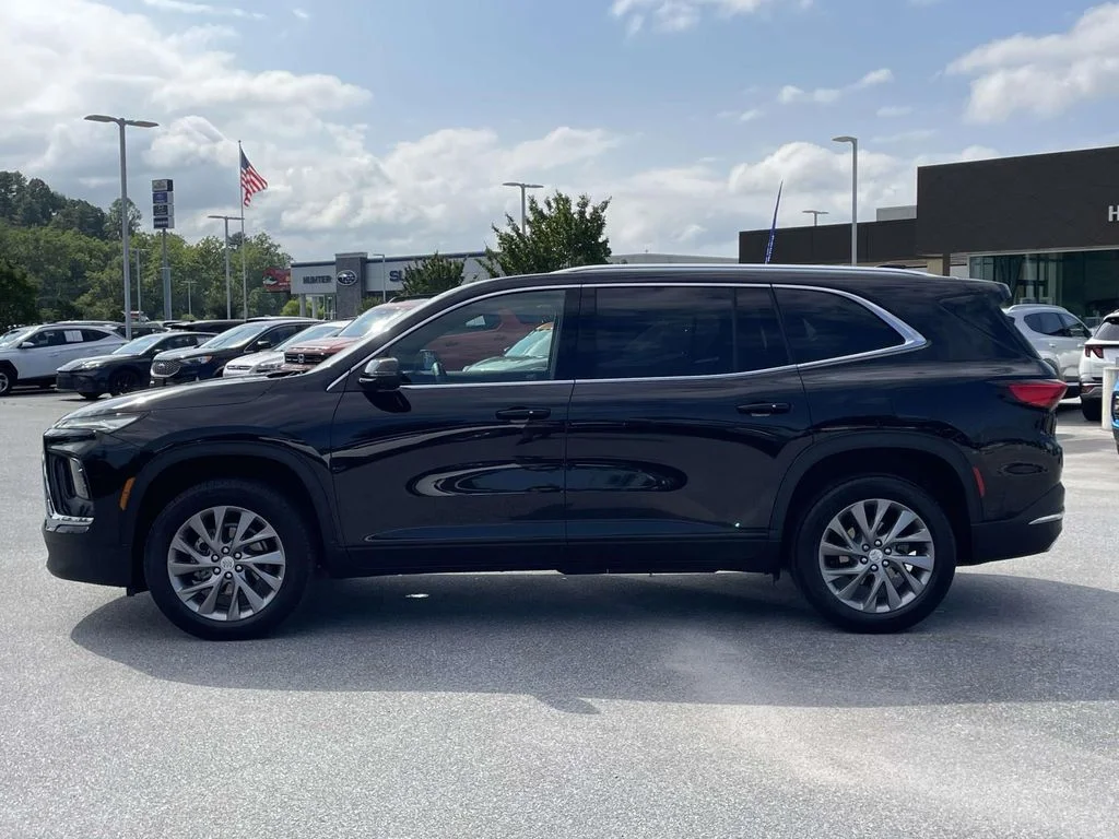 2025 Buick Enclave Preferred - Photo 25