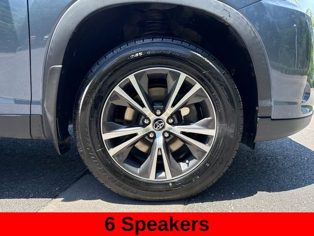 Used 2019 Shoreline Mist Toyota LE image 13