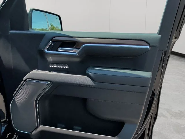 Used 2025 Black Chevrolet High Country image 51