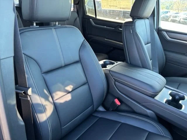 New 2026 Ebony Twilight Metallic GMC Elevation image 23