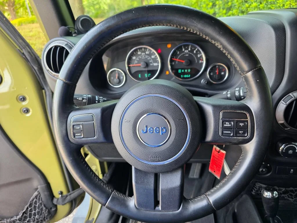 Used 2013 Green Jeep Sport image 22