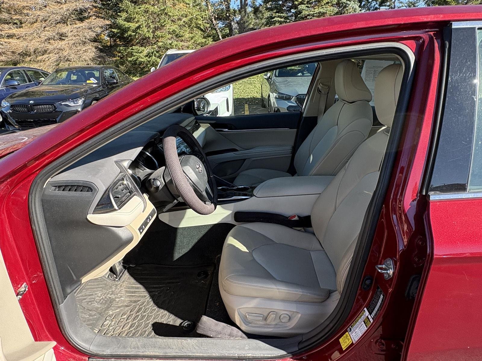 Used 2020 Ruby Flare Pearl Toyota XLE image 9