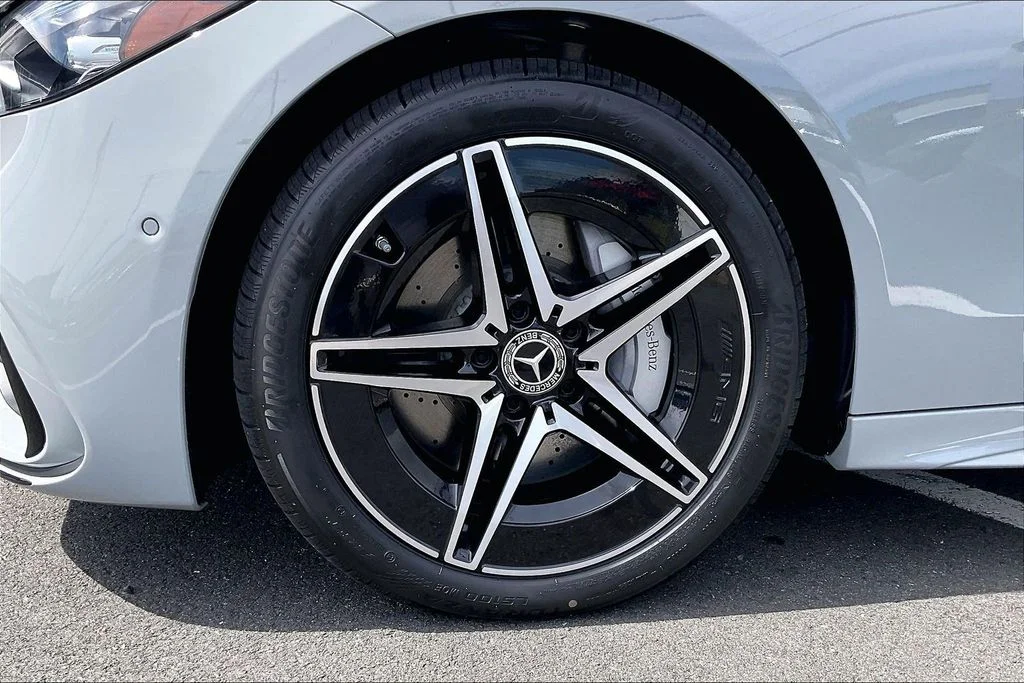 New 2026  Mercedes-Benz C 300 image 11