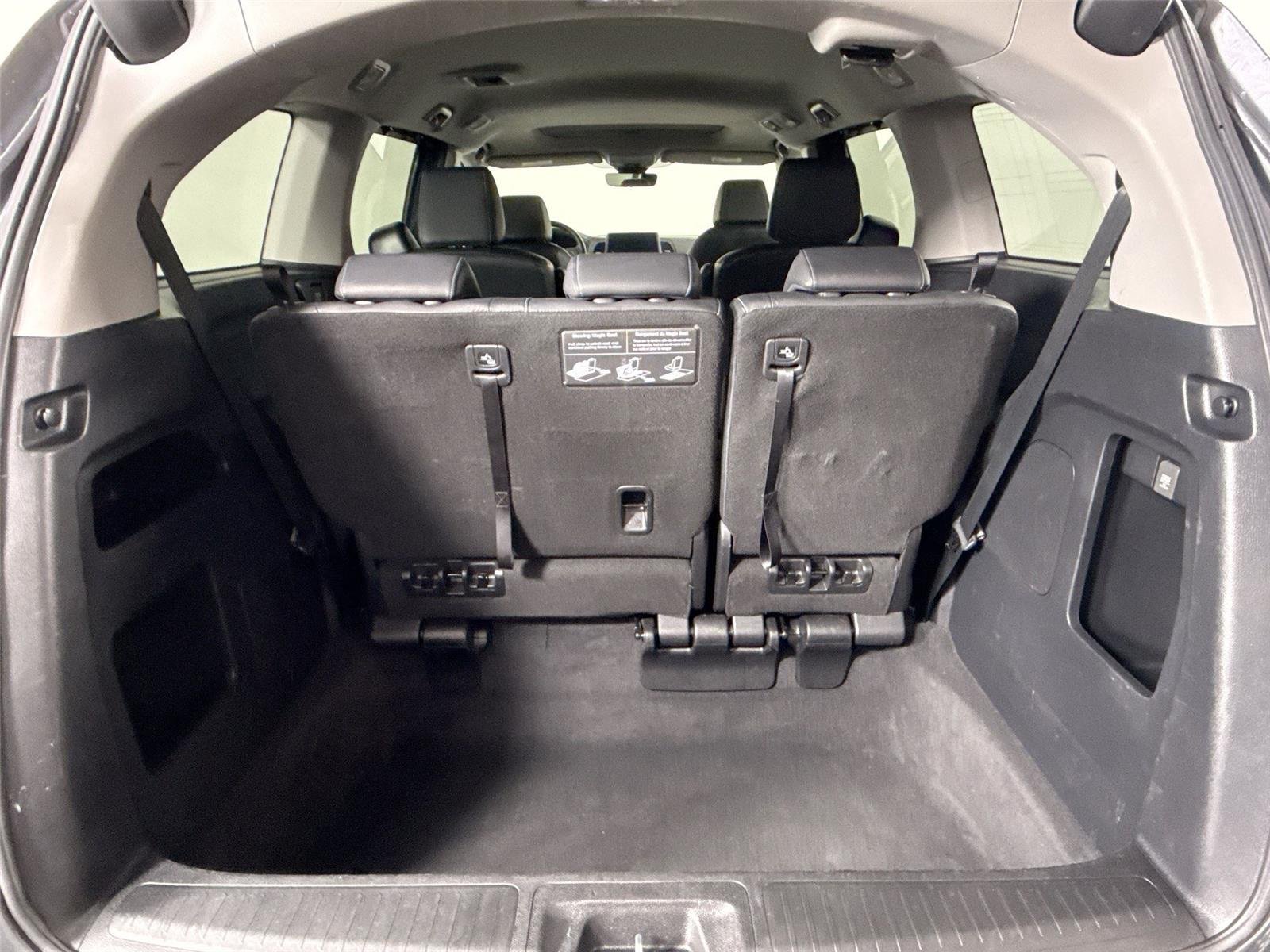 Used 2024 Modern Steel Metallic Honda EX-L image 35