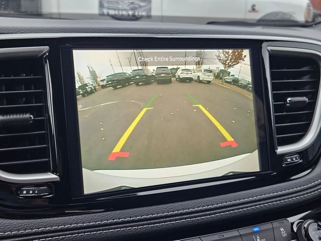 2026 Chrysler Pacifica Select - Photo 20