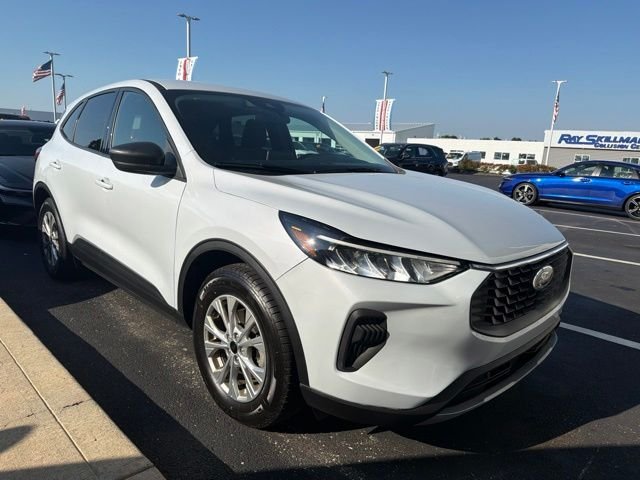 Used 2025 Silver Ford Active image 1