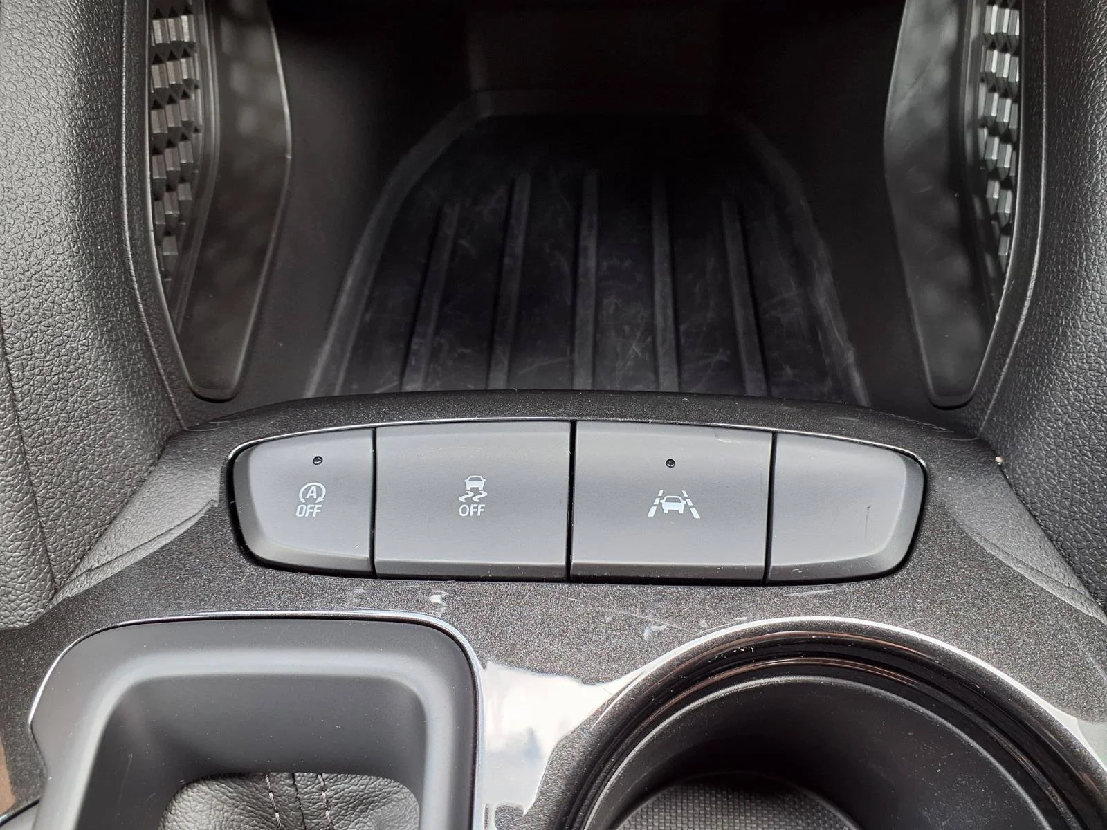 Used 2025 Summit White Chevrolet LT image 11