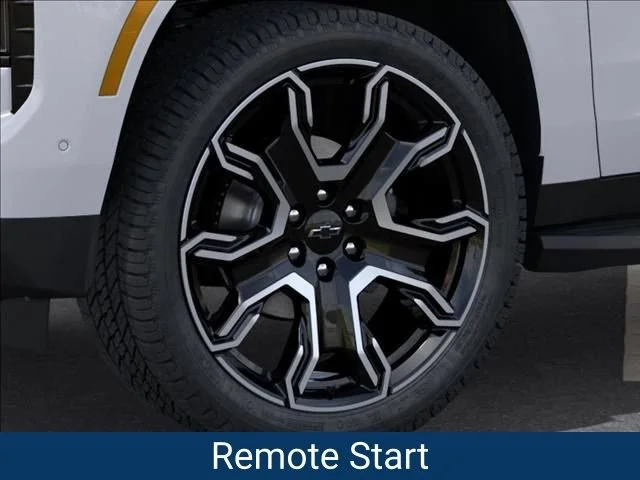 New 2026 Summit White Chevrolet RST image 10