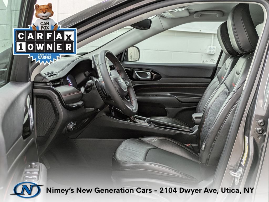 Used 2022 Gray Jeep Trailhawk image 3