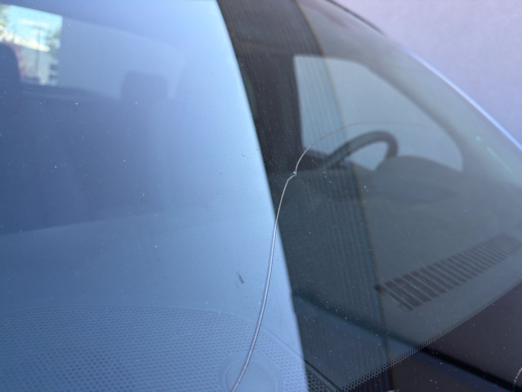 Used 2022 Gray Nissan S image 5