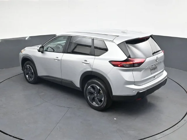 Used 2025 Brilliant Silver Metallic Nissan SV image 26