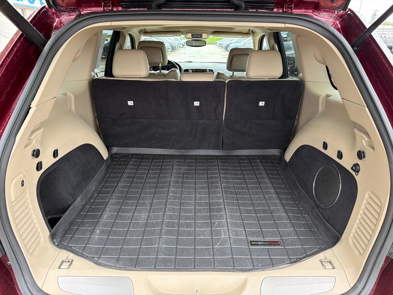 Used 2017 Velvet Red Pearlcoat Jeep Limited image 12