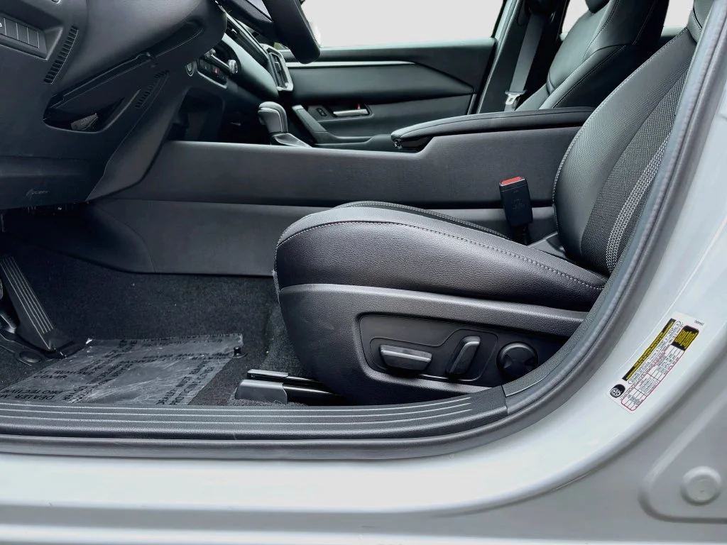 New 2026 Wind Chill Pearl Mazda Preferred AWD image 19