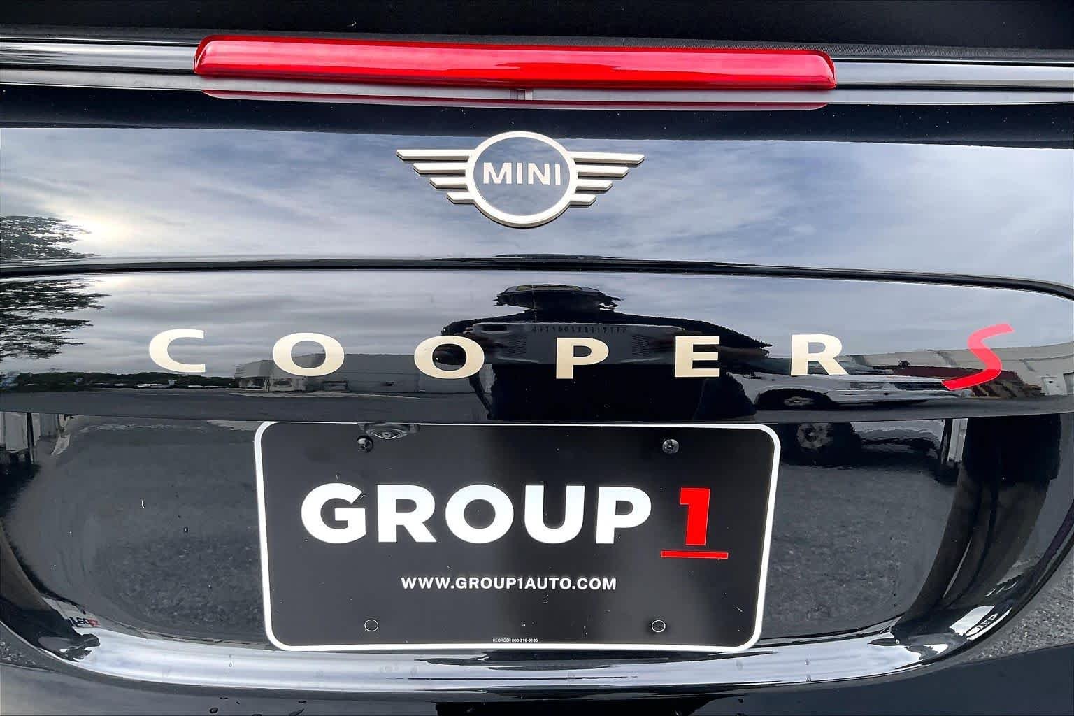 Used 2025 Midnight Black II Metallic MINI Cooper S image 9