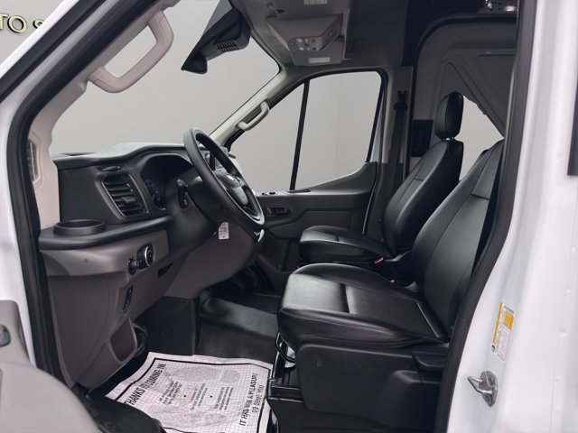 Used 2024 White Ford  image 9