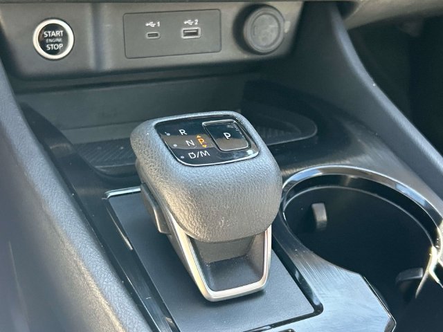 Used 2023 White Nissan SV image 35