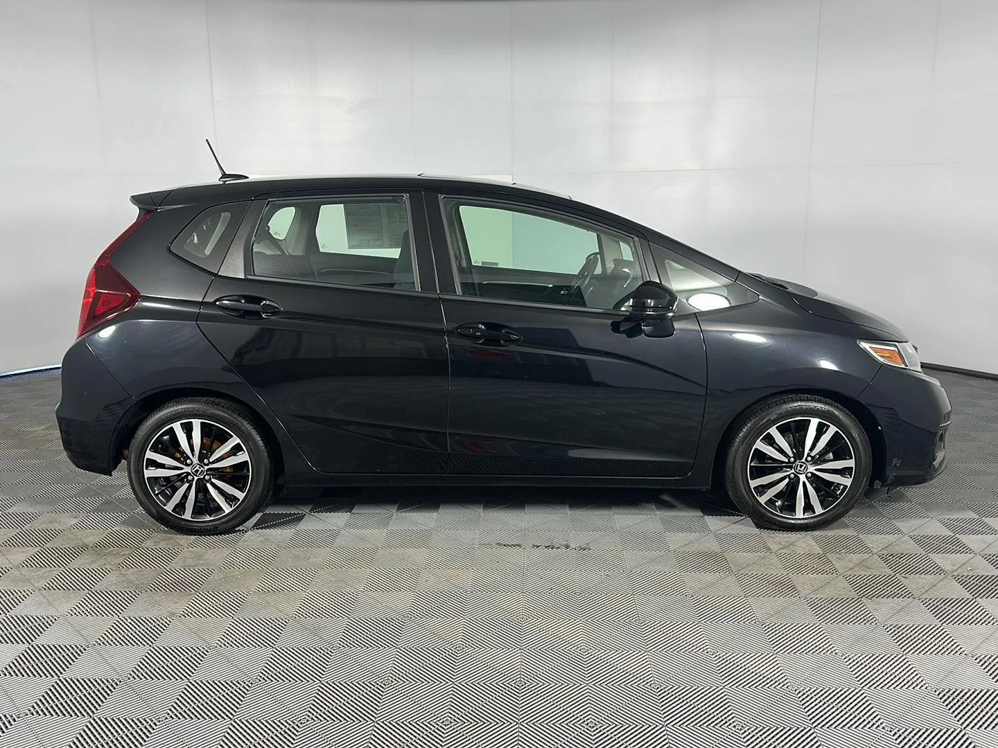Used 2020 Crystal Black Pearl Honda EX image 25