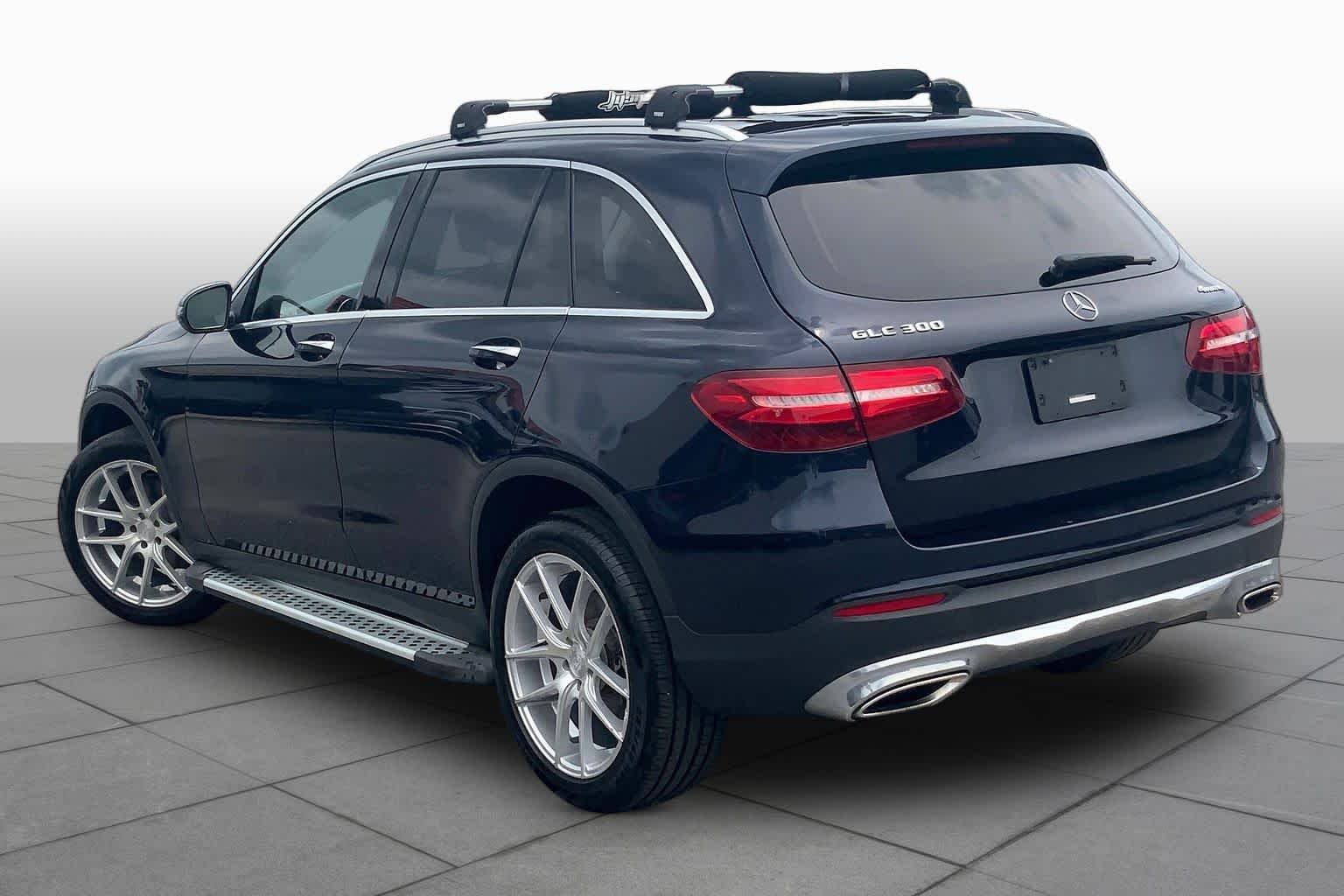 Used 2019 Lunar Blue Metallic Mercedes-Benz GLC 300 image 11