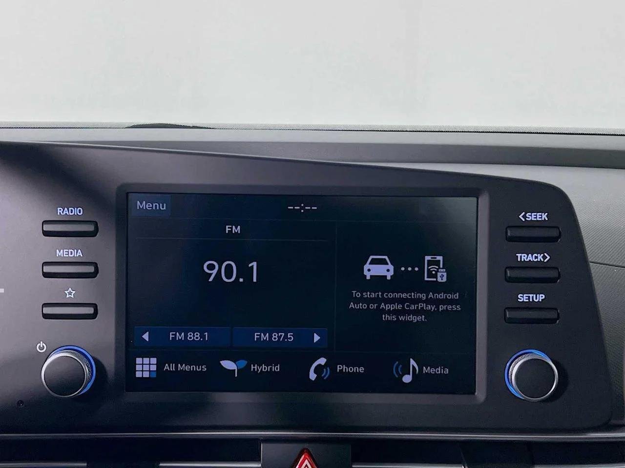 2026 Hyundai Elantra Hybrid — photo 9