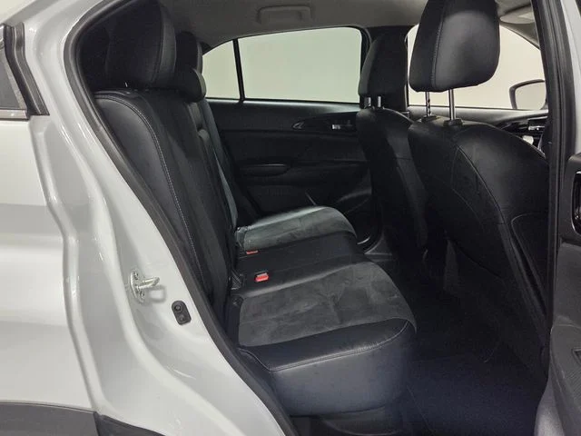 Used 2024 White Mitsubishi SEL image 17