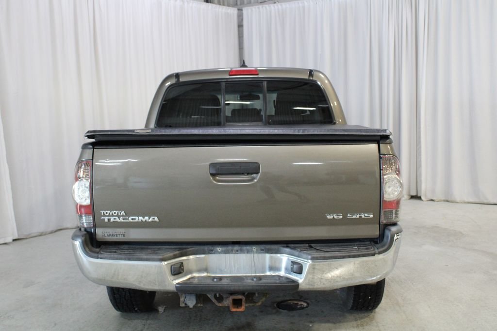 Used 2015 Pyrite Mica Toyota Base image 23