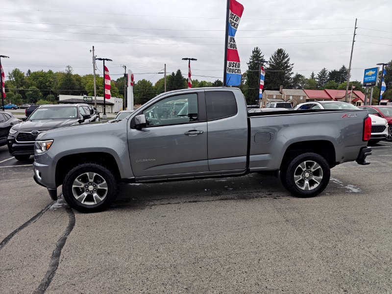 Used 2018 Gray Chevrolet Z71 image 8