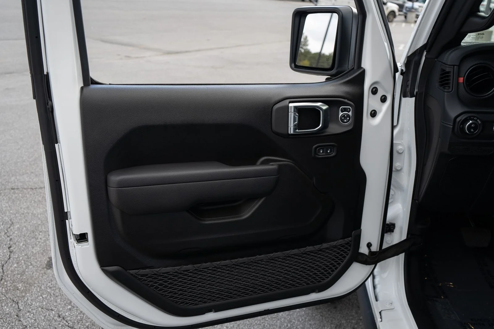 New 2026 White Jeep Rubicon image 16