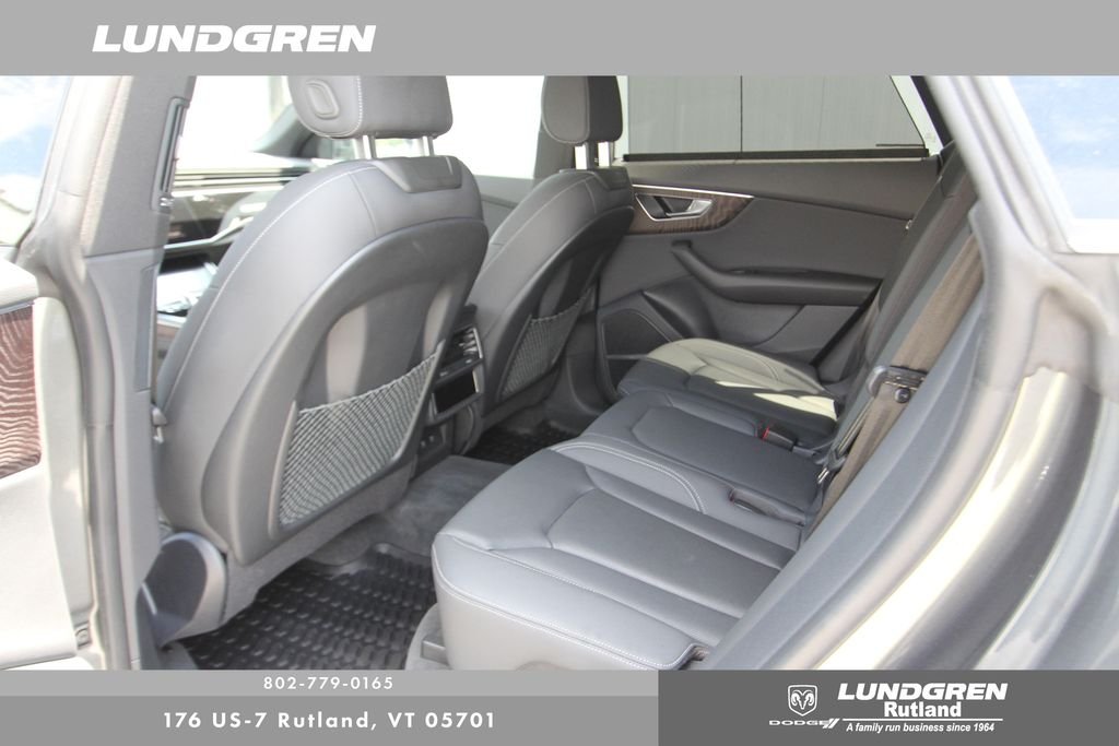 Used 2021 Gray Audi 55 Prestige image 19