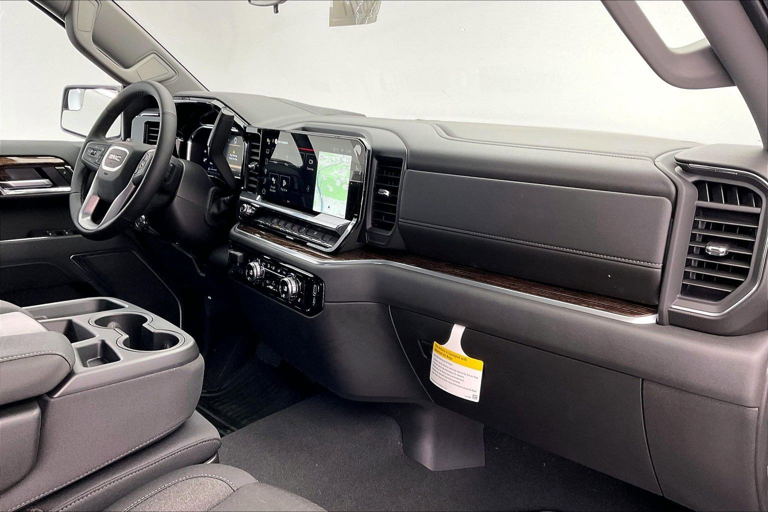 2026 GMC Sierra 1500 SLE - Photo 6
