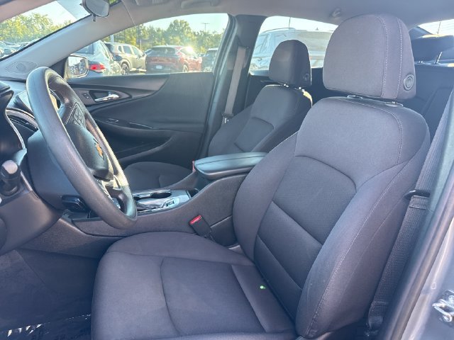 Used 2023 Gray Chevrolet LT image 13