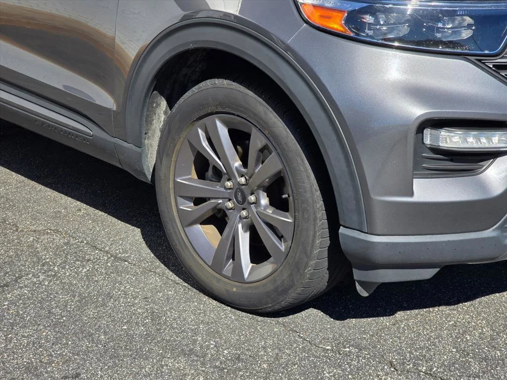 Used 2022 Gray Ford XLT image 17
