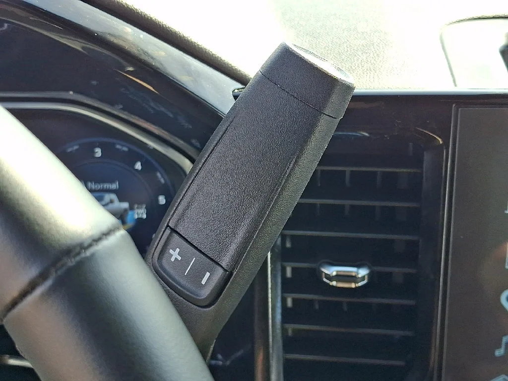 Used 2025 Summit White Chevrolet ZR2 image 22