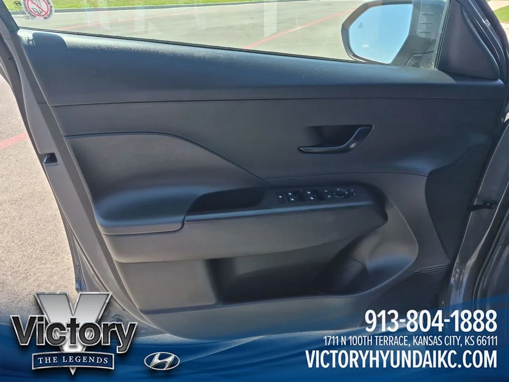 Used 2025 Gray Hyundai SEL image 10