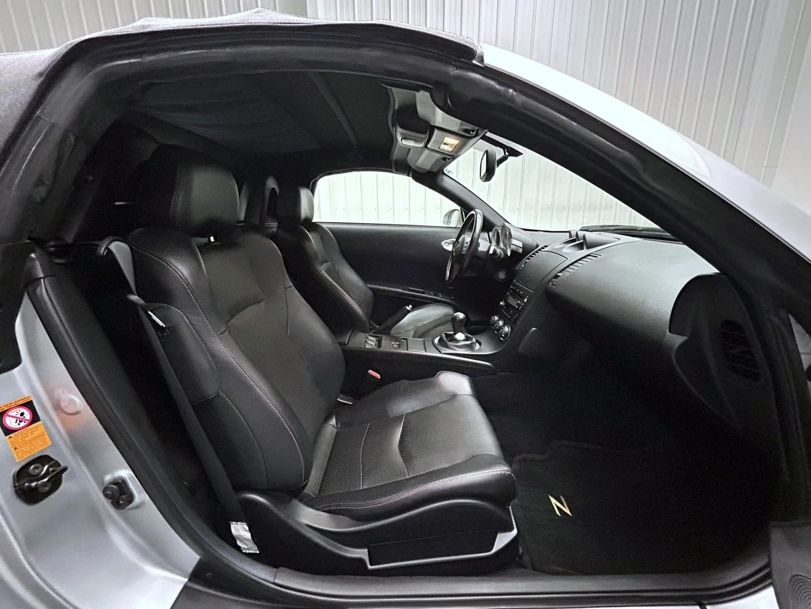 Used 2005 Silver Nissan Grand Touring image 15