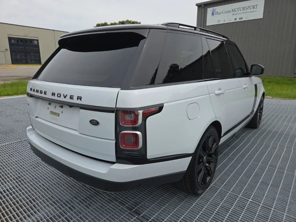 Used 2019 White Land Rover 3.0L V6 Supercharged HSE image 5
