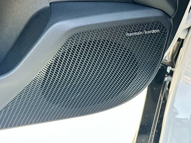 New 2026 Snow White Pearl Kia GT-Line image 19