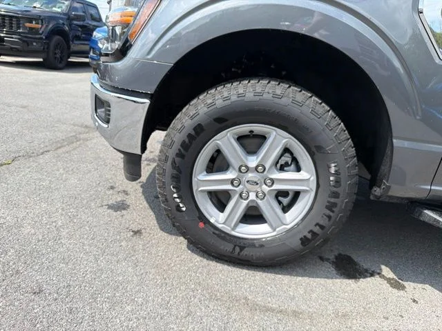 New 2026 Carbonized Gray Metallic Ford XLT image 50