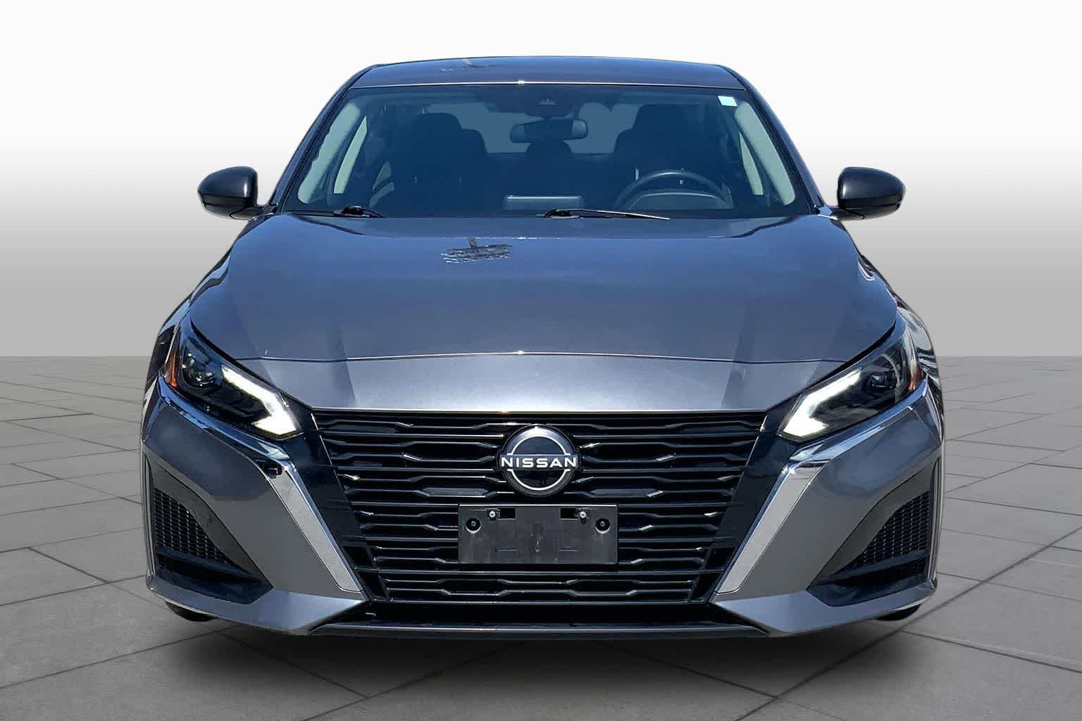 Certified Used 2024 Gun Metallic Nissan 2.5 SV image 3