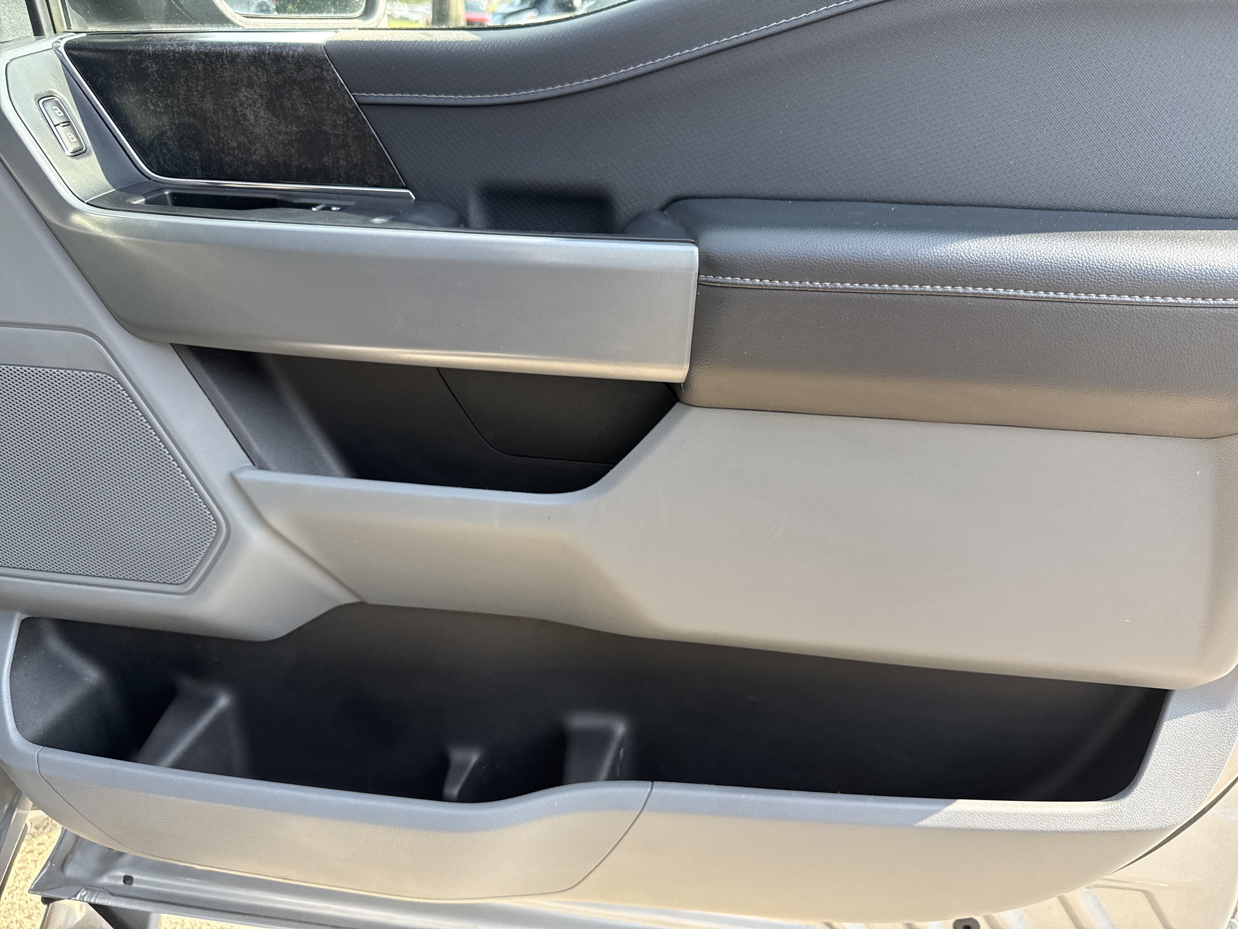 Used 2023 Silver Metallic Ford XLT image 14