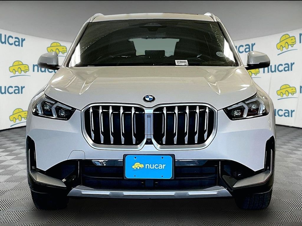 Used 2025 White BMW xDrive28i image 2