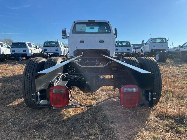 New 2025 Oxford White Ford F-750 SD Gas Straight Frame image 22