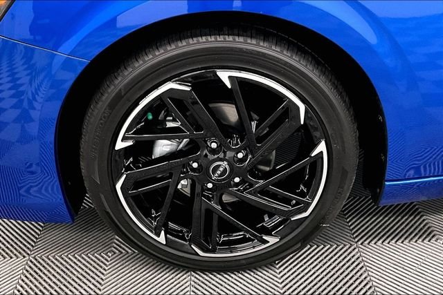 New 2026 Bluestone Pearl/Super Blk Nissan SR image 12