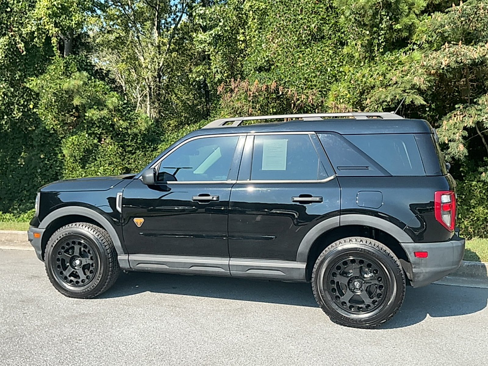 Used 2021 Shadow Black Ford Badlands image 4