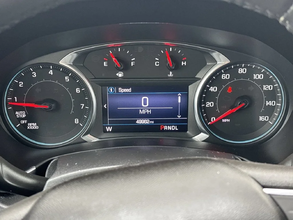 Used 2019 MOSAIC BLACK METALLIC Chevrolet LT image 16