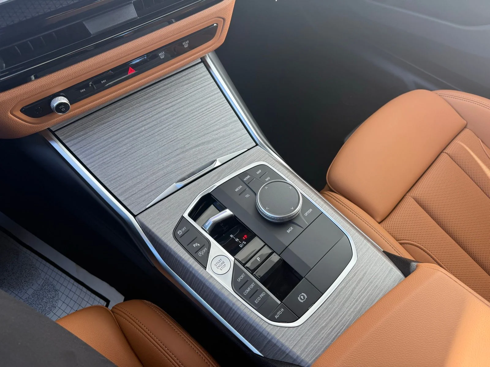 New 2026 Mineral White Metallic BMW 330i image 16